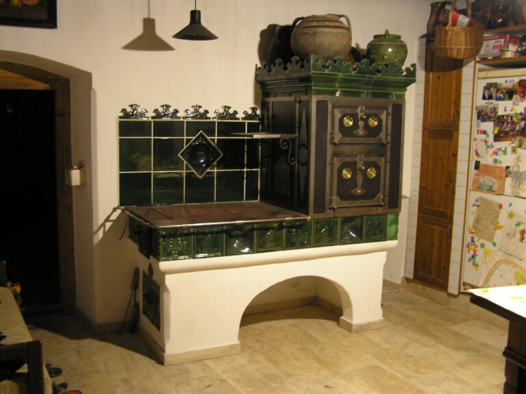  Csikótűzhely – Ajka